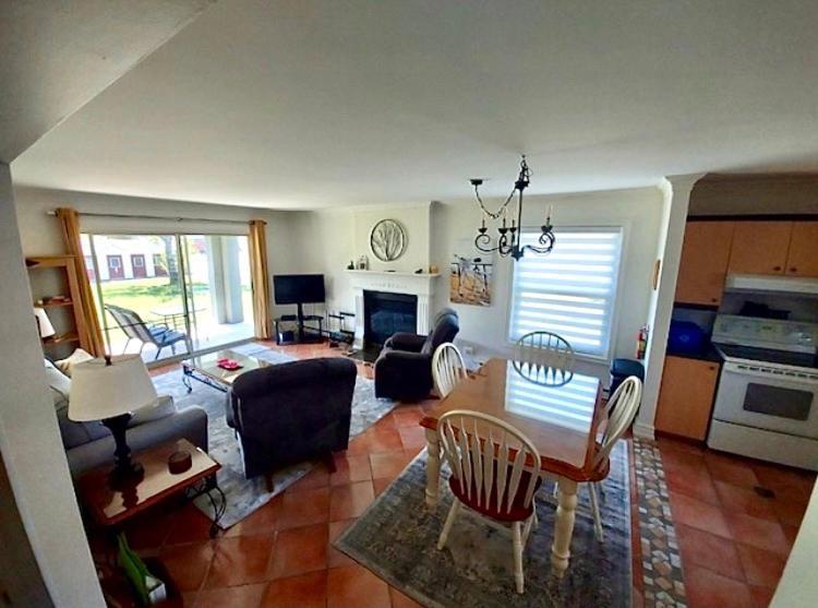 Superbe Condo Plage-Memphremagog Luaran gambar